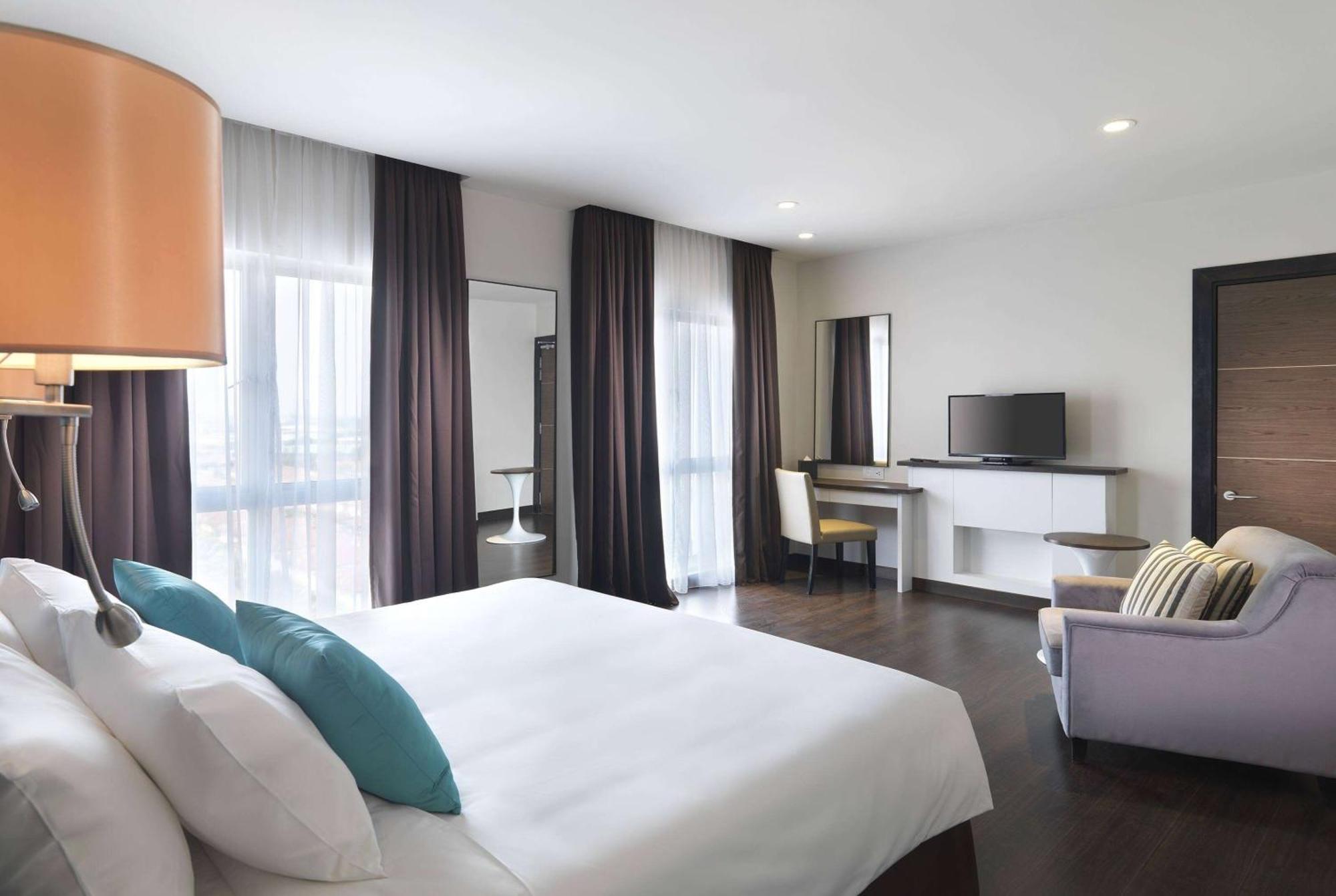 Wyndham Garden I-City Shah Alam Extérieur photo